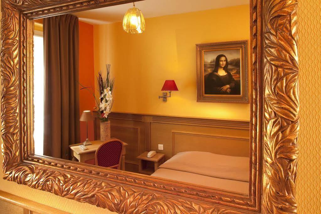 Hotel De La Felicite Párizs Kültér fotó